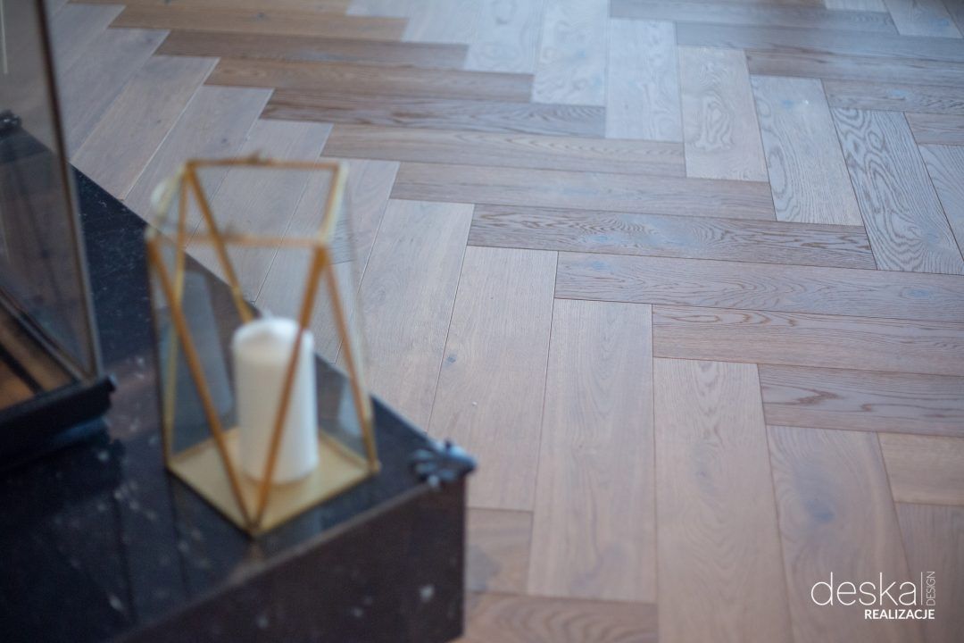 Panele winylowe w jodełkę – gdzie sprawdzi się to rozwiązanie?